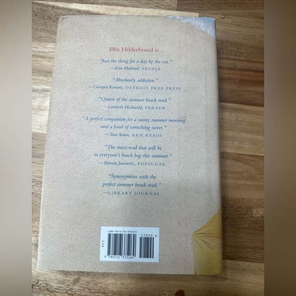 The Perfect Couple by Elin Hildebrand - Picture 2 of 2